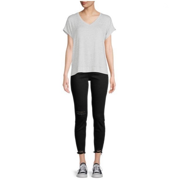 Women's Short Sleeve Textured Top - Picture 2 of 3